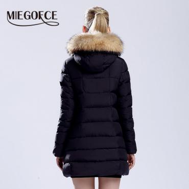 warme Jacke oder Mantel für Damen miegofce neue Winterkollektion Hochwertige weibliche warm Parka HalsBand von sable