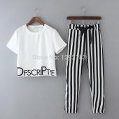 Gestreifte Hose und um den Hals Kurzarm T Shirt Anzug für Damen free Damen und Anzüge