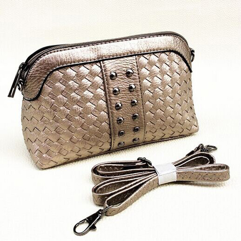 Neujahr Geschenk Fashion Damen Mini Tasche Niet Leder Messenger Bags Trendy Handtaschen Spanien Sommer Style